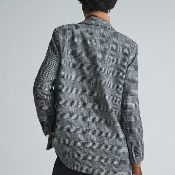 Everlane - The Oversized Blazer - Picture 2 of 6
